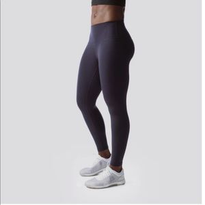 BRAND NEW Born Primitive Inspire Leggings (Navy) size L